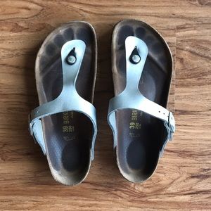 Silver Gizeh Birkenstocks
